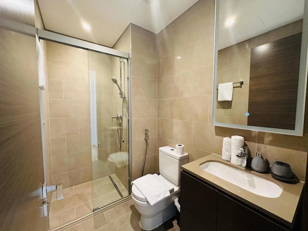 Creek Views 1 Bedroom Mins To Downtown In Sobha Creek Vistas Dubai Apartment